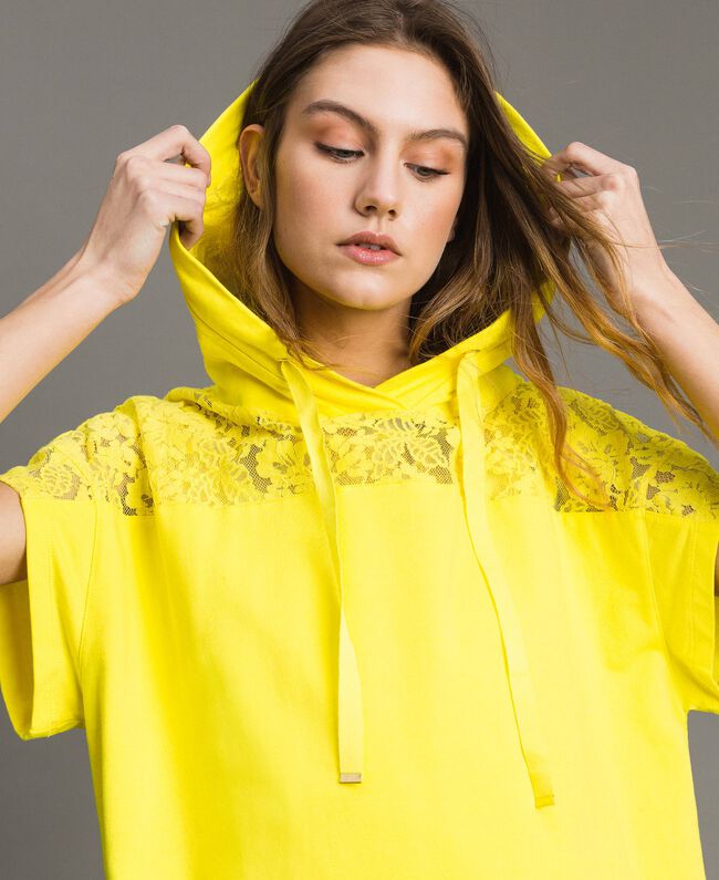 Maxi Sweat Shirt Avec Capuche Et Dentelle Femme Jaune