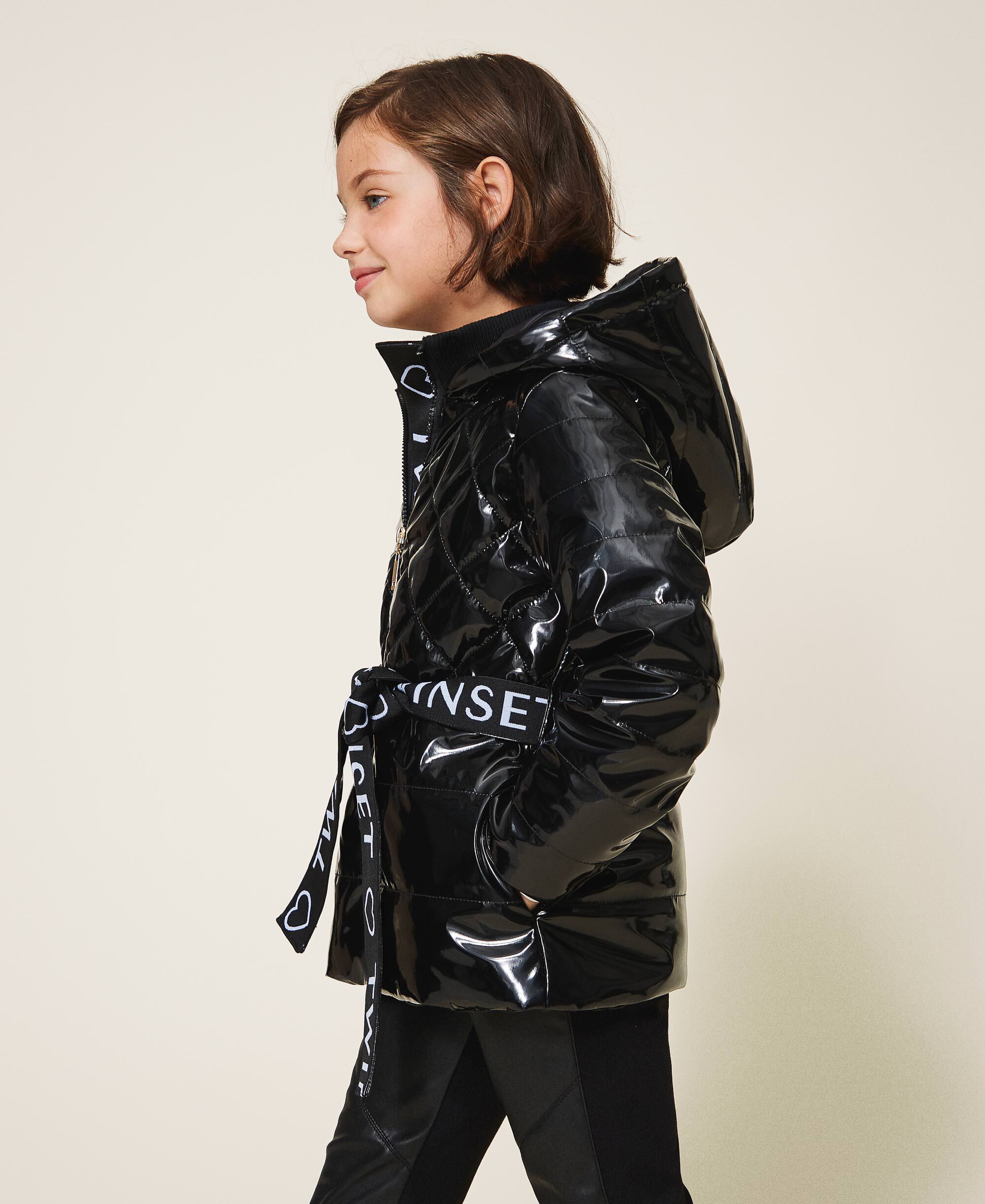 Patent leather puffer jacket with logo 