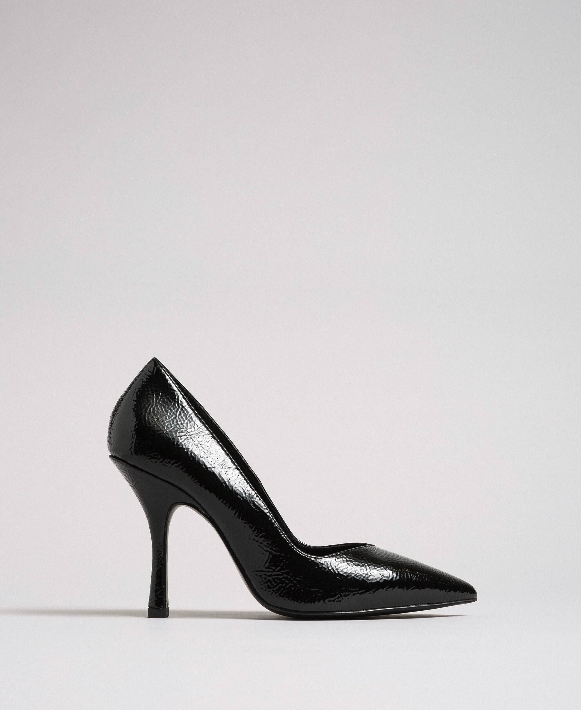 Patent leather court shoes Woman, Black 