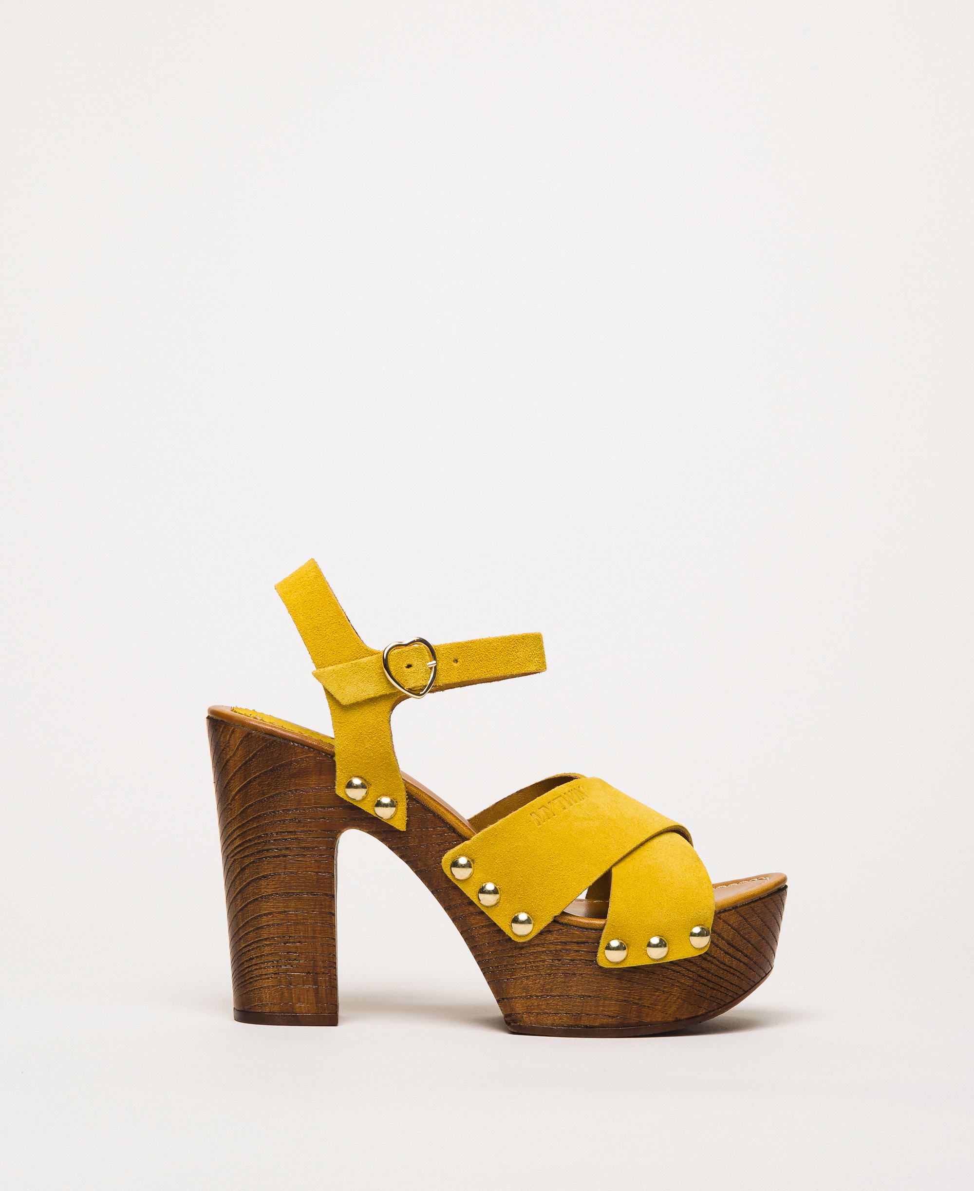 ankle strap clog