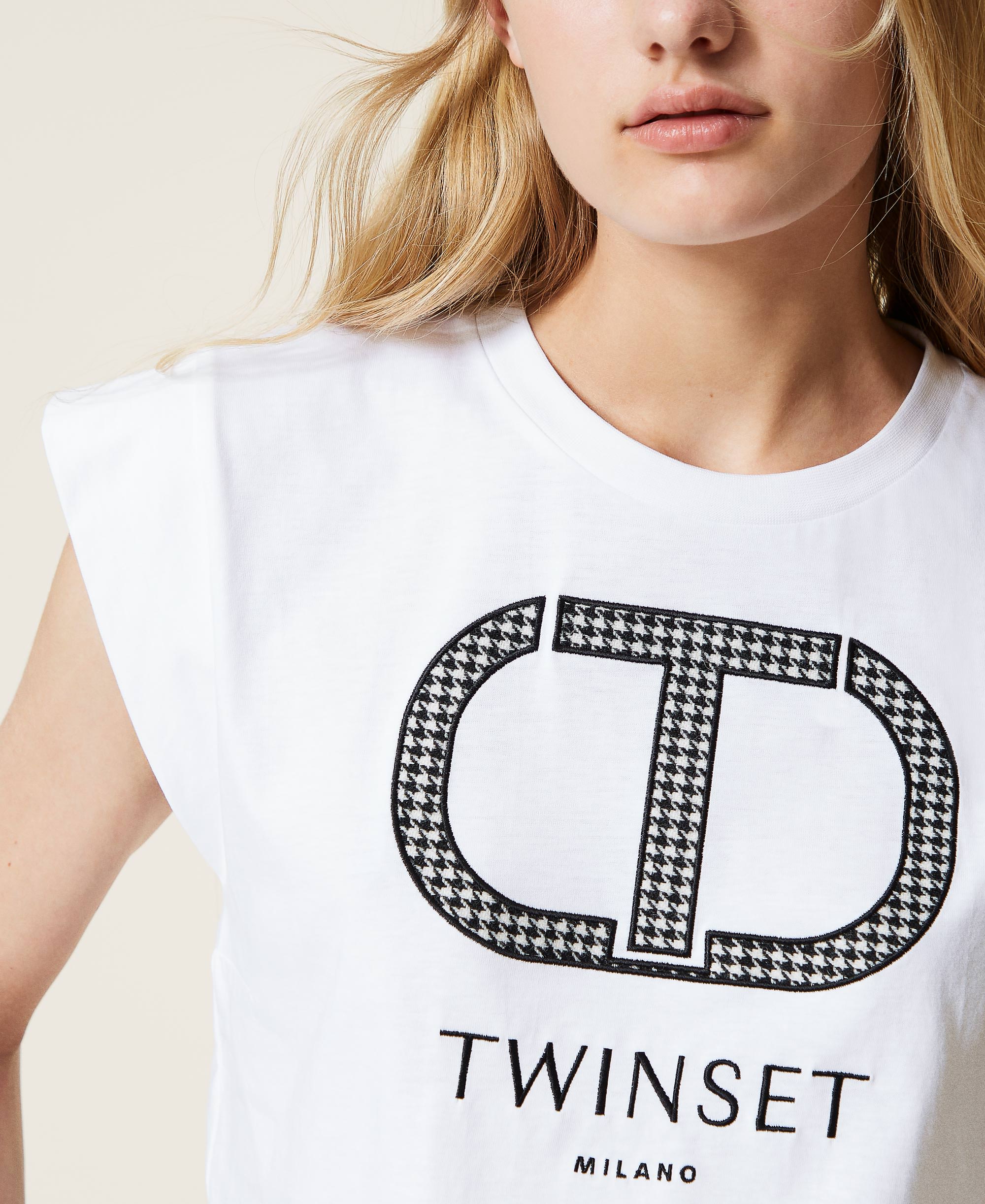 T-shirt with houndstooth logo Woman, White | TWINSET Milano