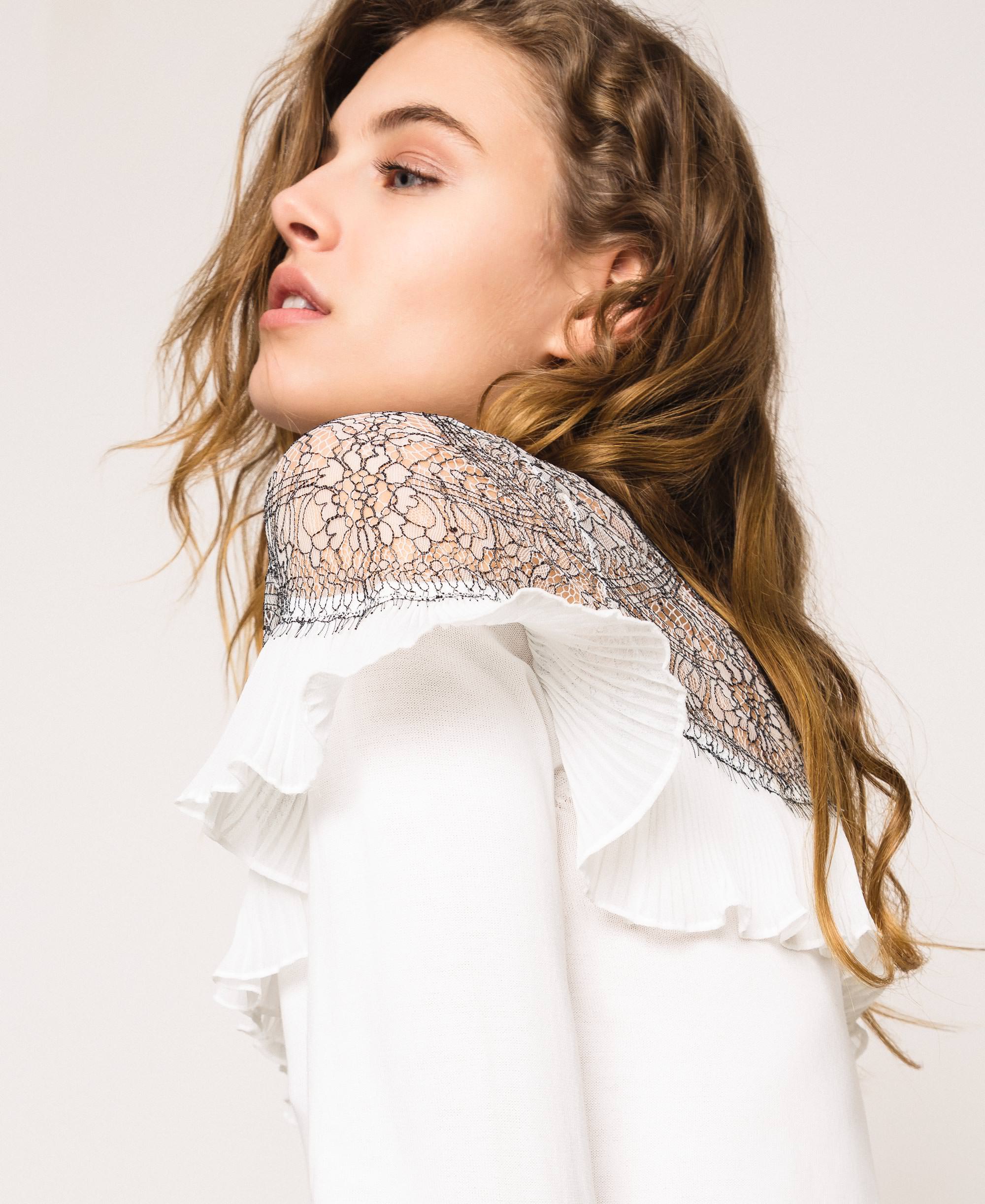 white lace jumper long sleeve