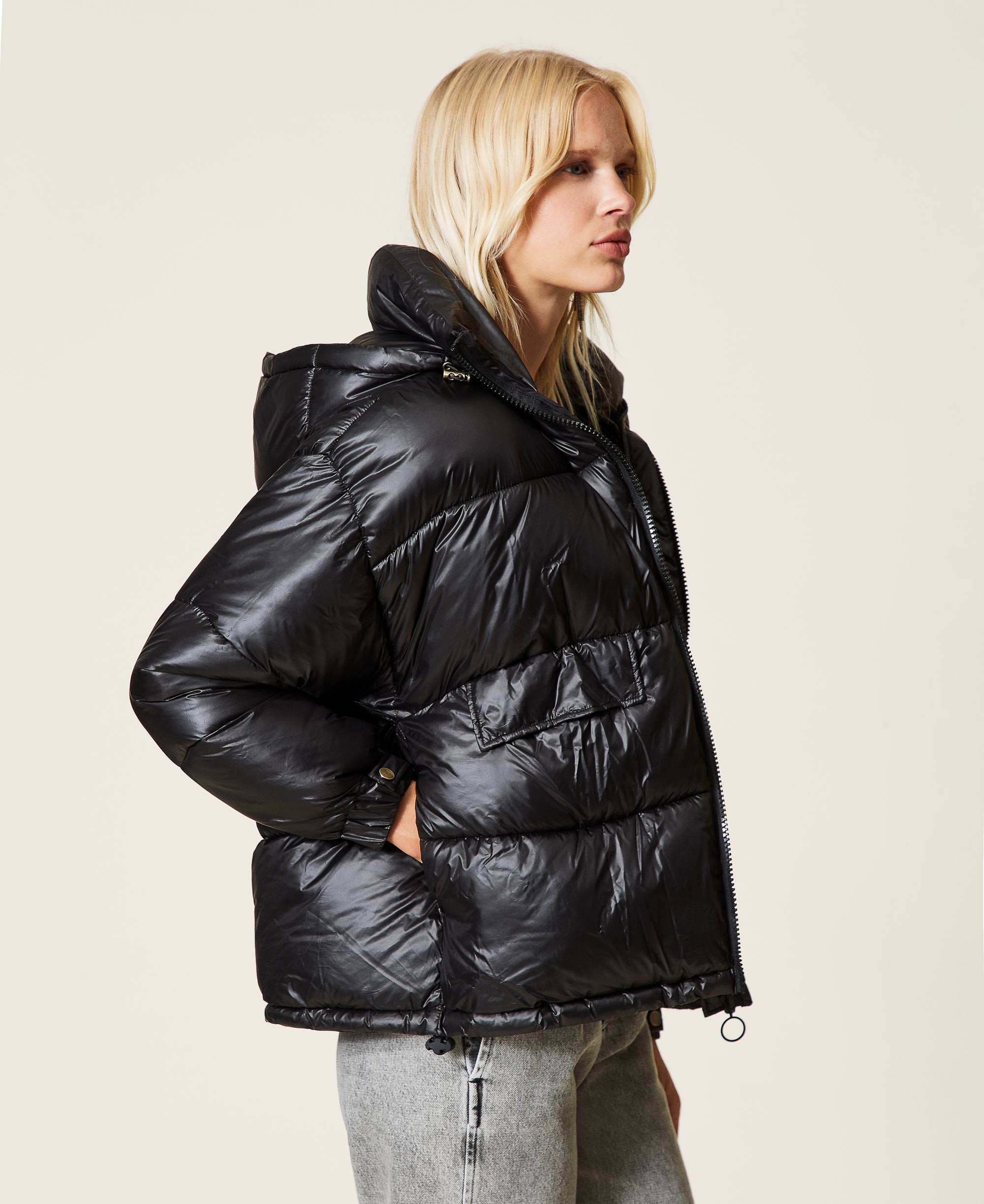 ladies lightweight puffer jacket with hood