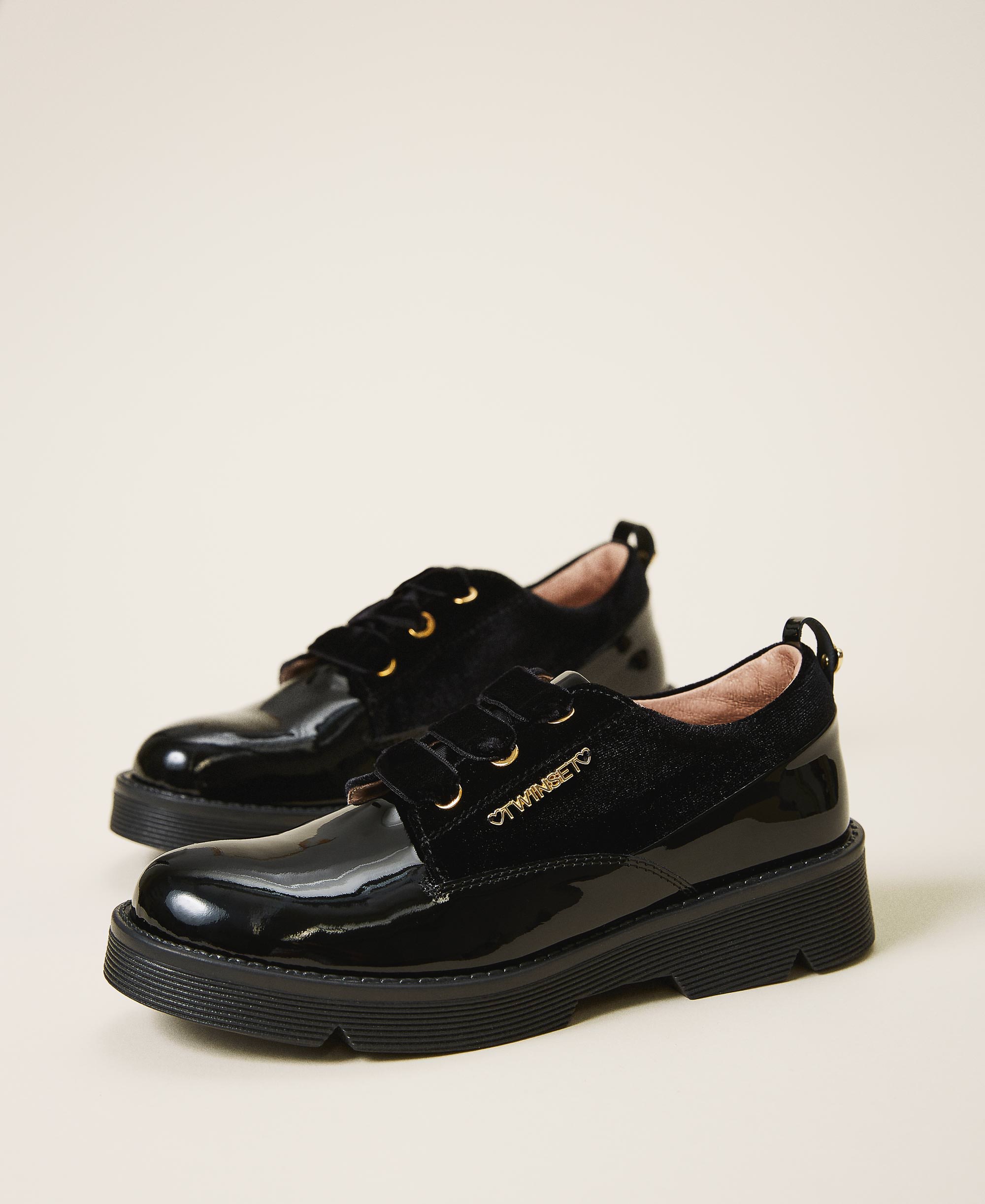 Patent leather tie-up shoes Child 